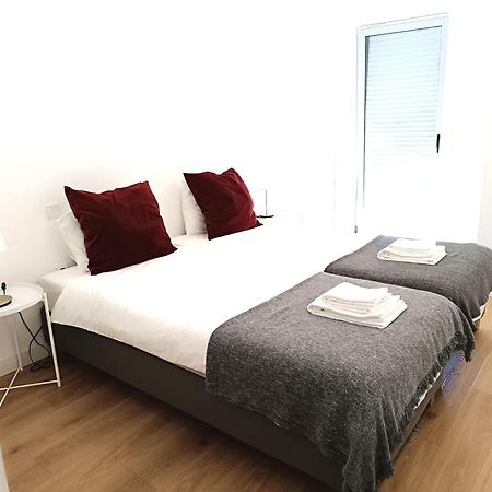 Camoes Appartments Порту Екстер'єр фото