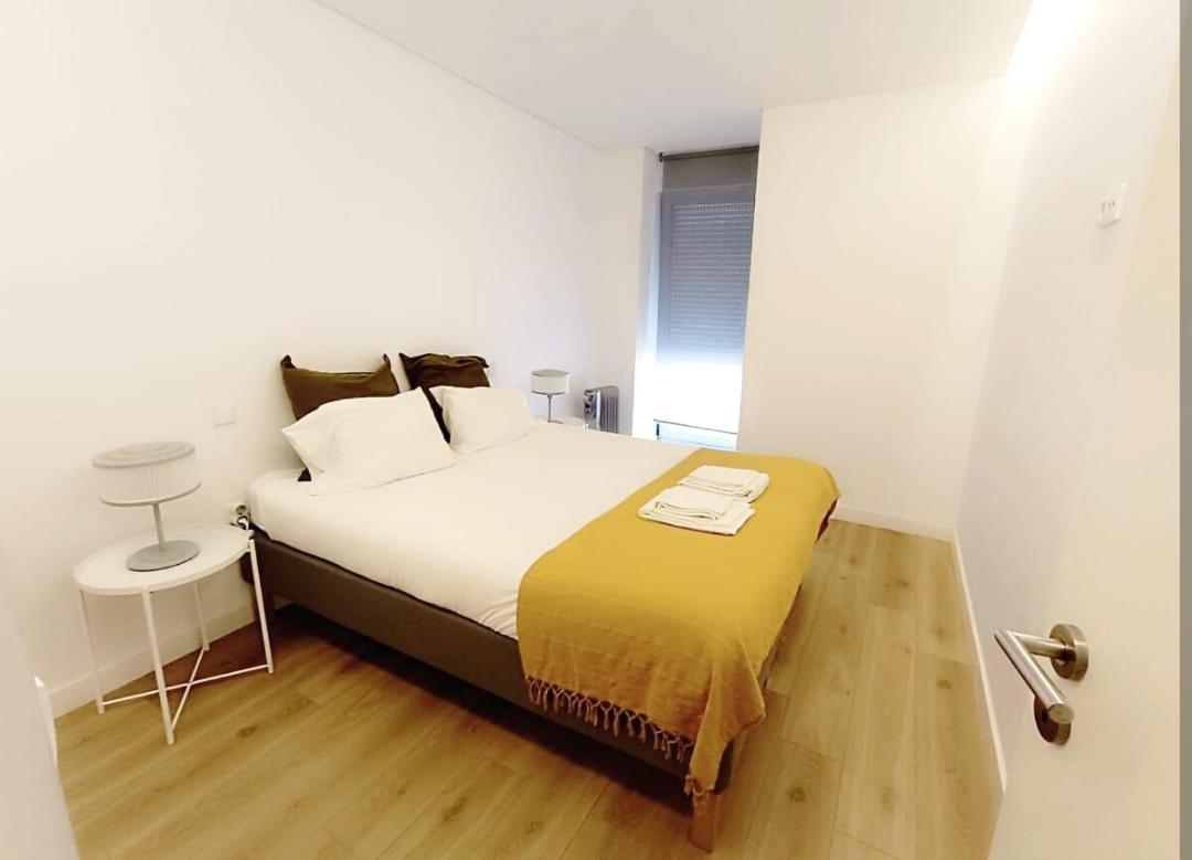 Camoes Appartments Порту Екстер'єр фото