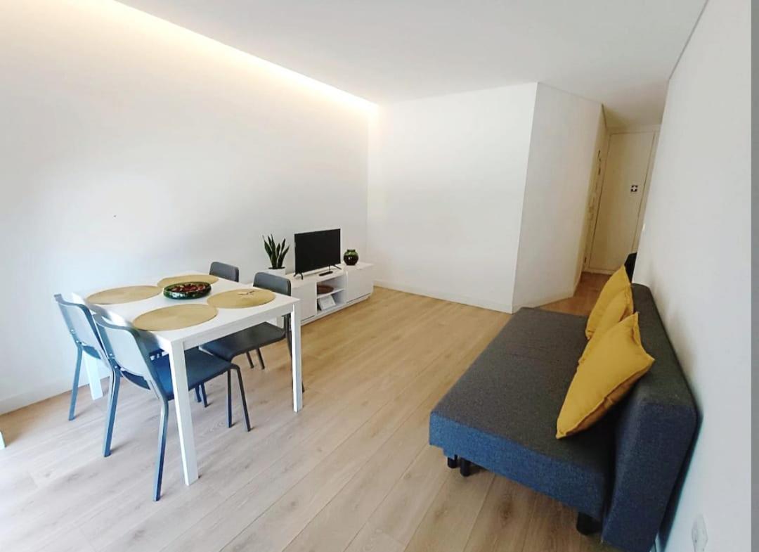 Camoes Appartments Порту Екстер'єр фото