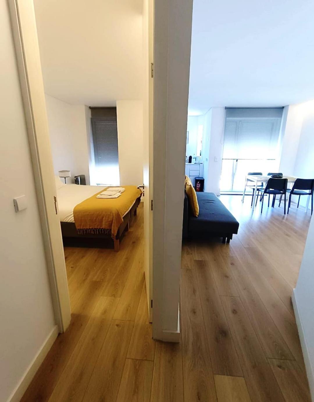 Camoes Appartments Порту Екстер'єр фото