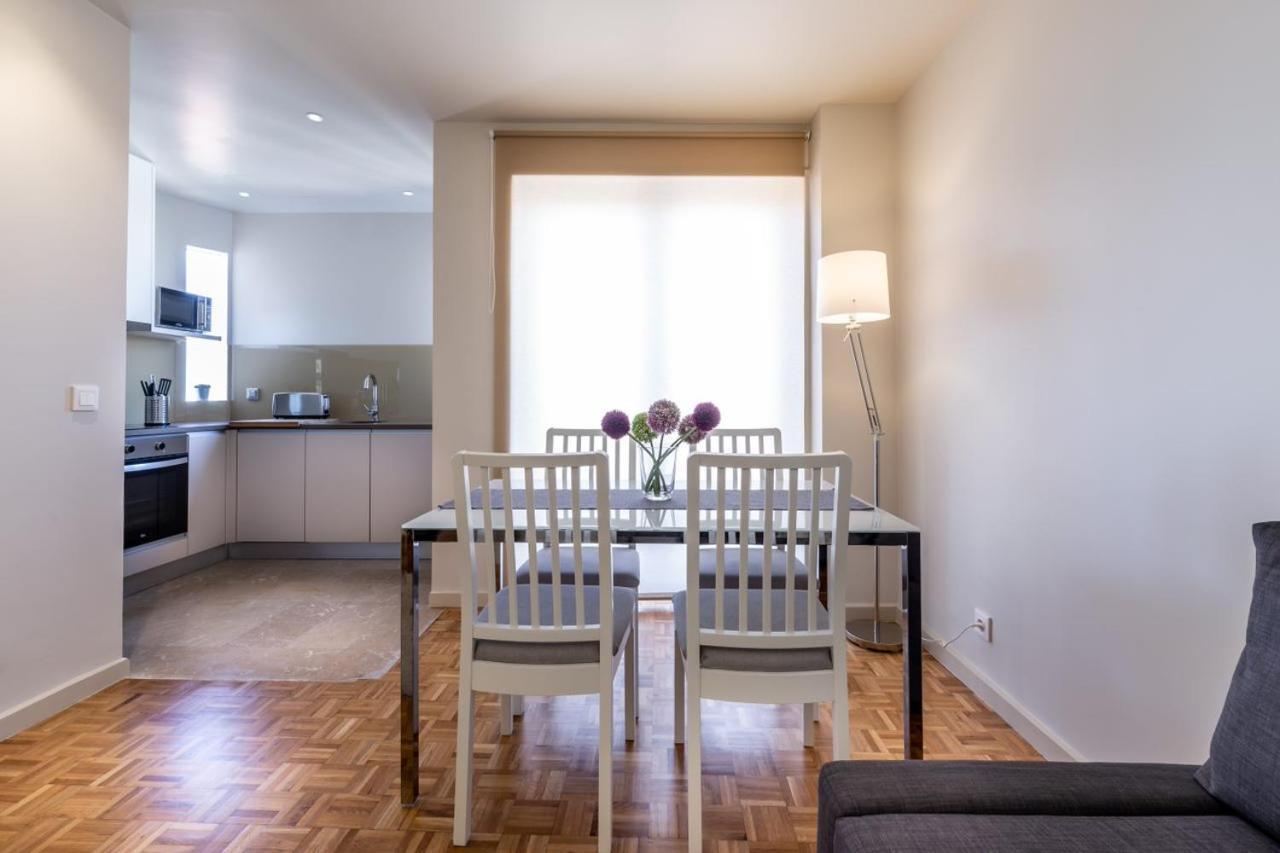 Camoes Appartments Порту Екстер'єр фото