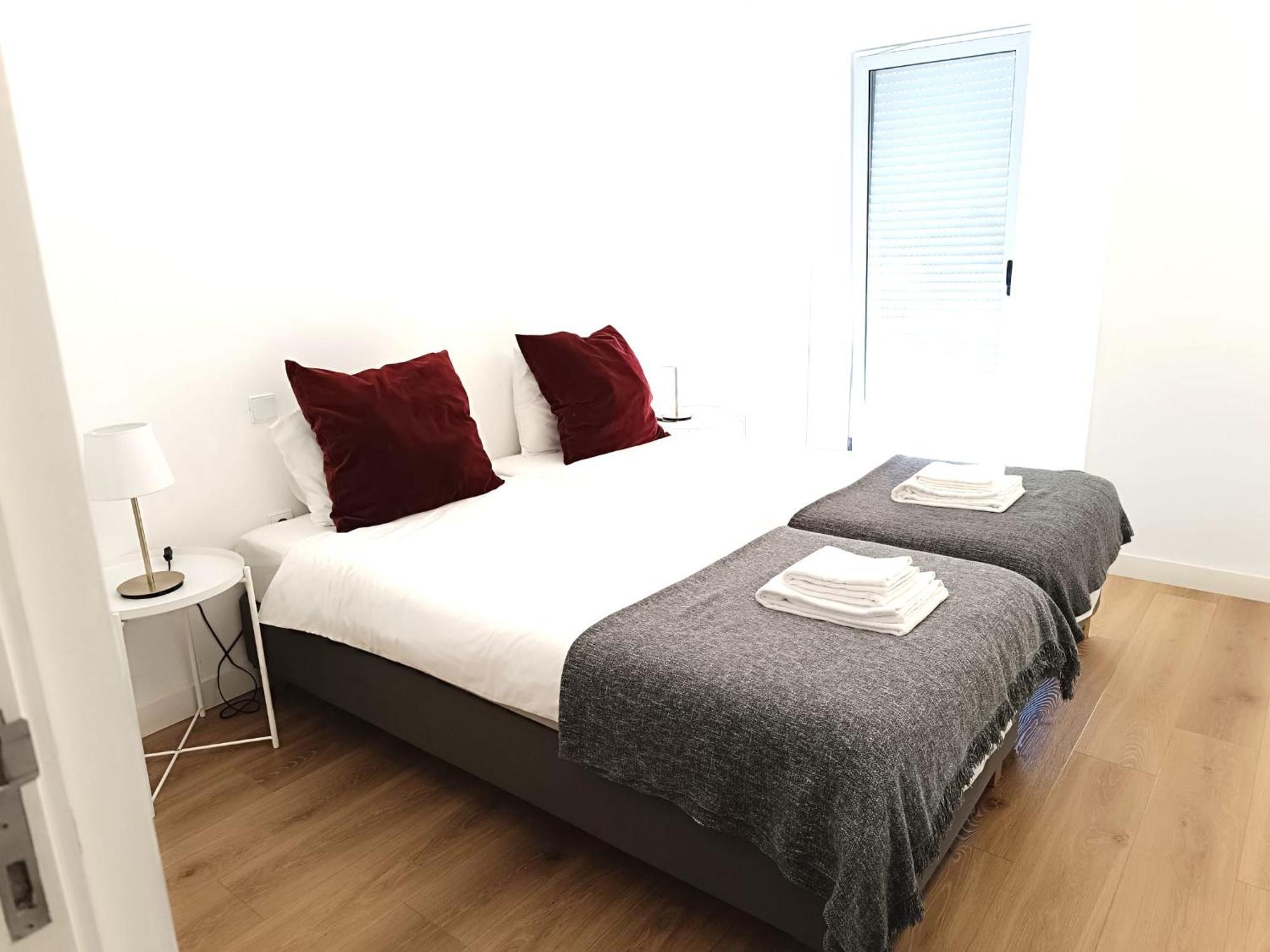 Camoes Appartments Порту Екстер'єр фото